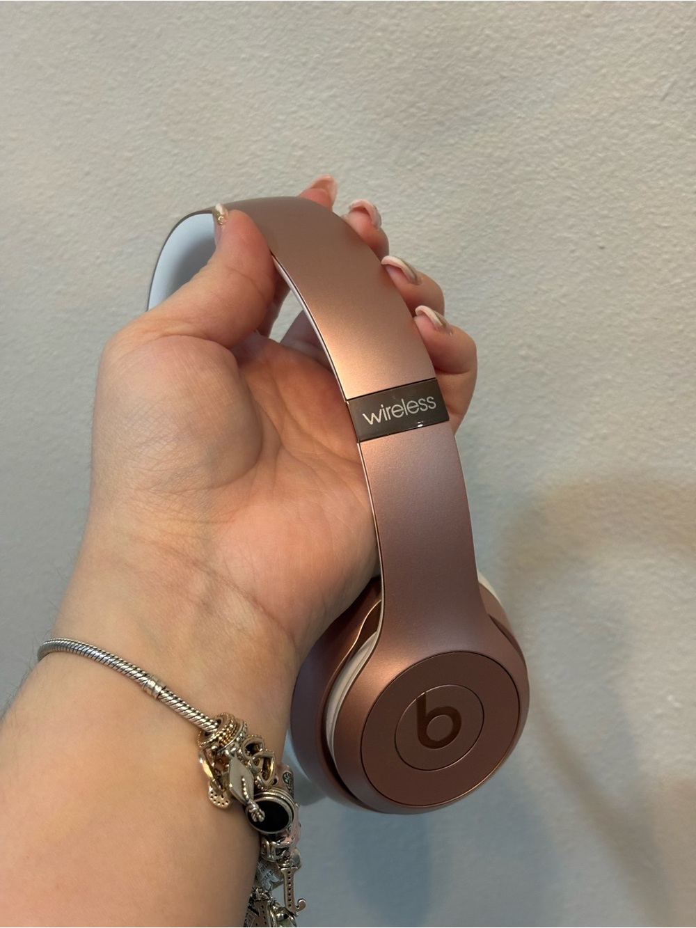 Beats Wireless Over-Ear Headphones - Rose Gold